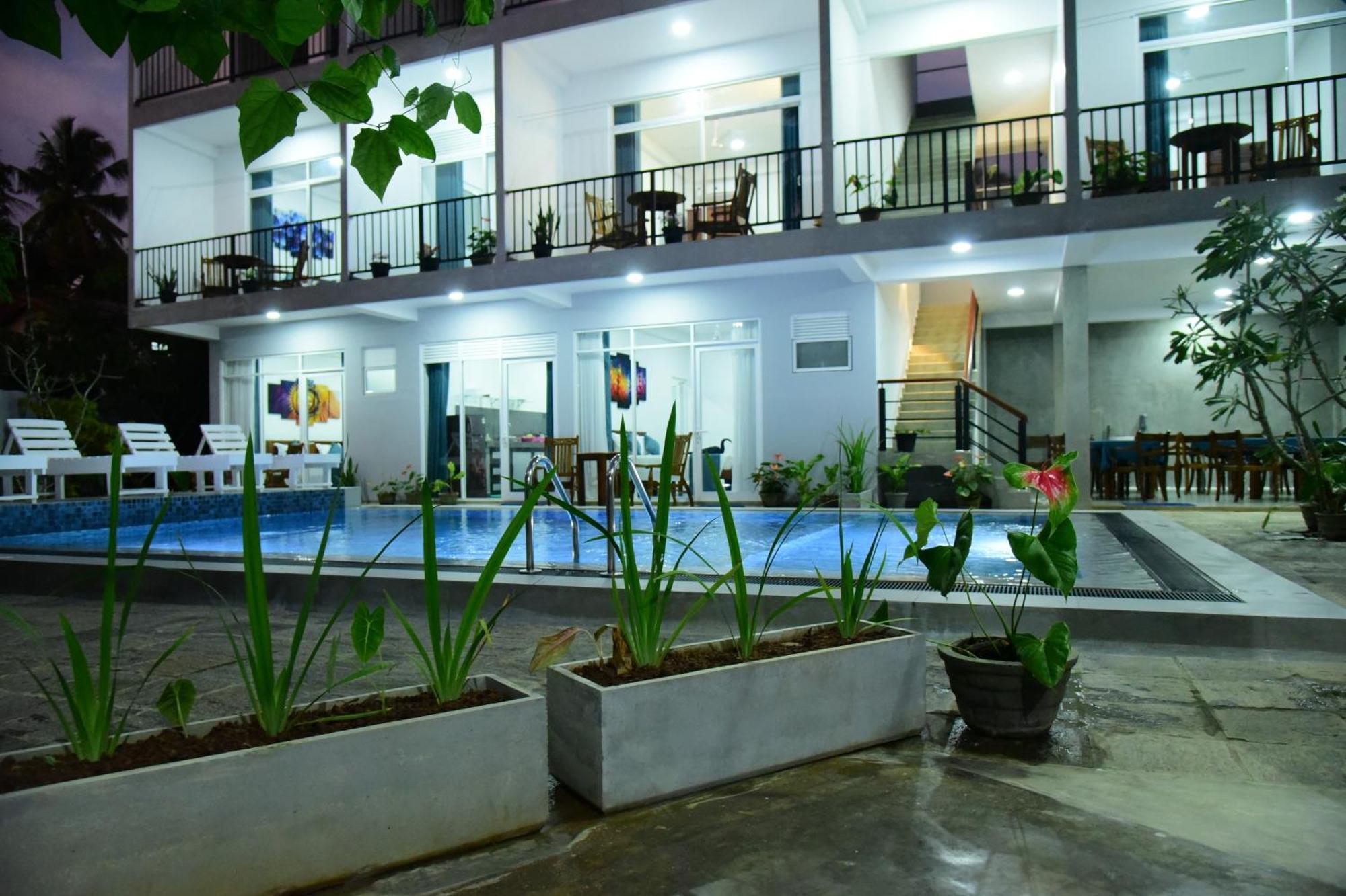 Di Sicuro Tourist Inn Hikkaduwa Dış mekan fotoğraf