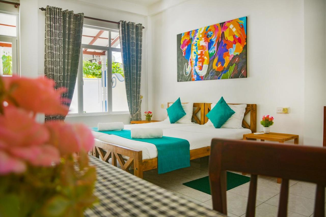 Di Sicuro Tourist Inn Hikkaduwa Dış mekan fotoğraf