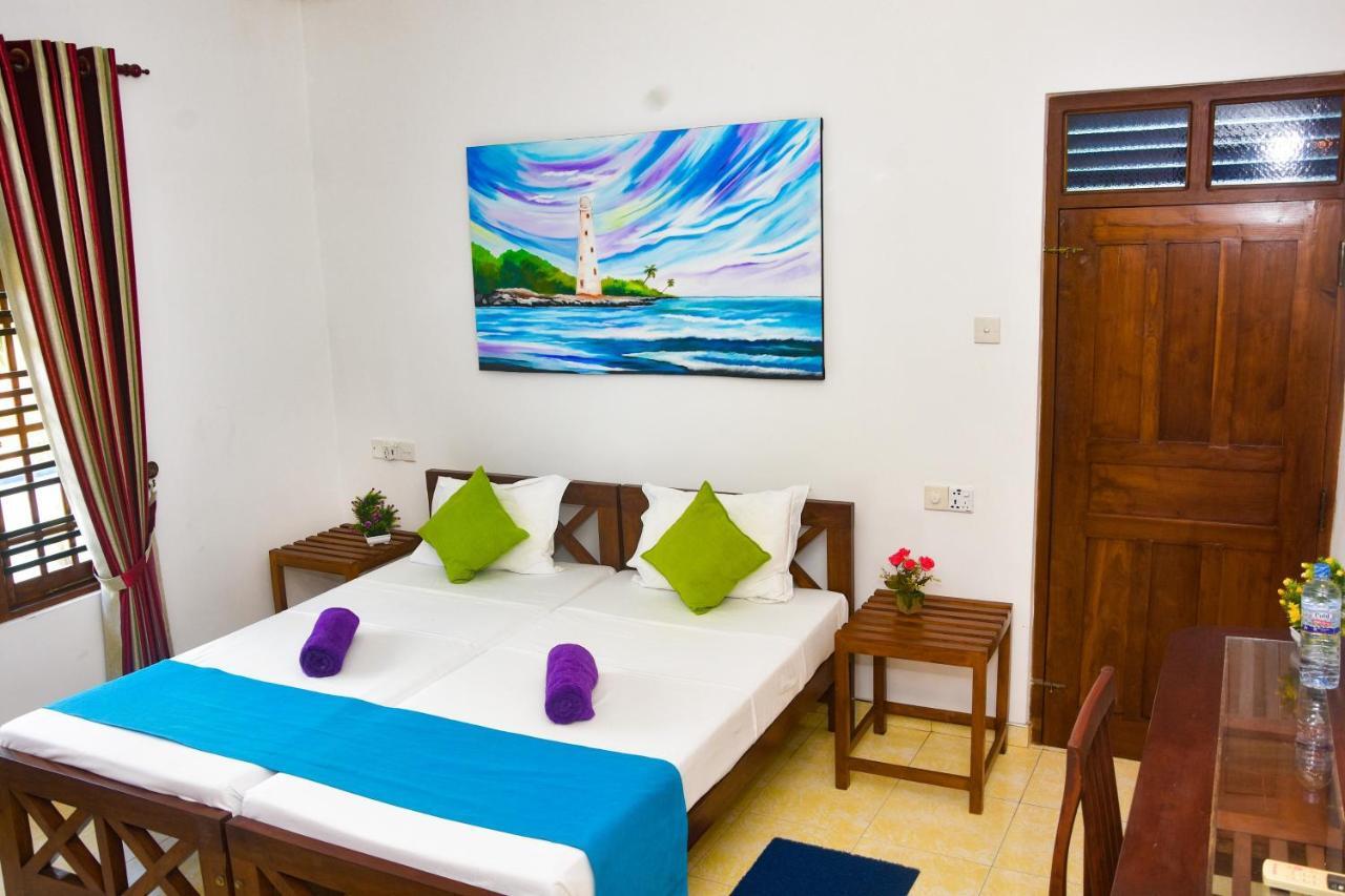 Di Sicuro Tourist Inn Hikkaduwa Dış mekan fotoğraf